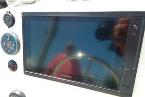 Czech Mate 19ft Boston Whaler Yacht For Sale