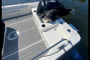 Czech Mate 19ft Boston Whaler Yacht For Sale