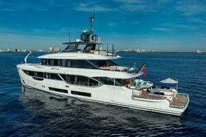 2023 Benetti 34M OASIS thumbnail 1