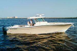 Galloway’s Group 2021 Grady-White 376 Canyon Yacht For Sale in Ft Myers FL