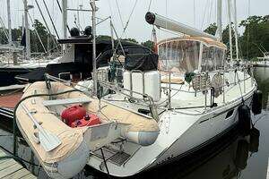 2008 Hylas 46 Center Cockpit thumbnail 5