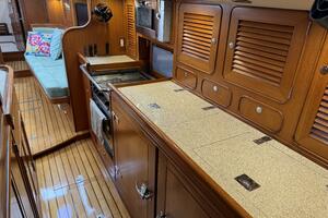 46FT (14.02M) HYLAS