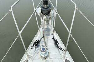 2008 Hylas 46 Center Cockpit thumbnail 12