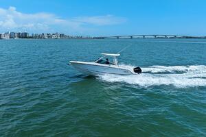 24ft Boston Whaler Yacht For Sale