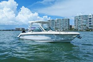24ft Boston Whaler Yacht For Sale