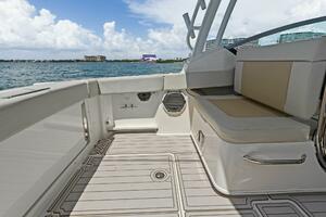 24ft Boston Whaler Yacht For Sale