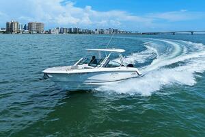 24ft Boston Whaler Yacht For Sale