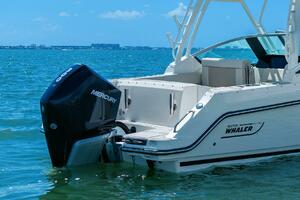 24ft Boston Whaler Yacht For Sale