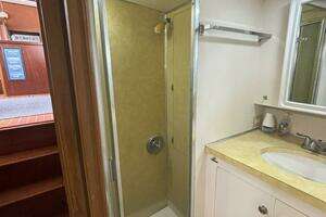 1972 Matthews 4 Flush Deck thumbnail 56