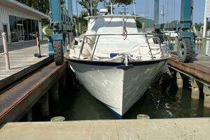1972 Matthews 4 Flush Deck thumbnail 4