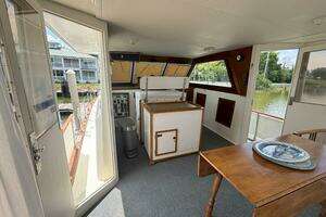 1972 Matthews 4 Flush Deck thumbnail 28