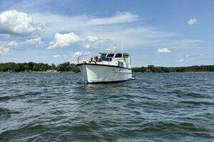 1972 Matthews 4 Flush Deck thumbnail 6