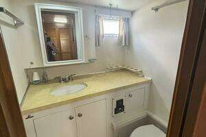 1972 Matthews 4 Flush Deck thumbnail 57