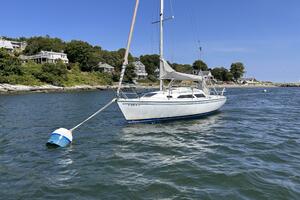 27ft Catalina Yacht For Sale