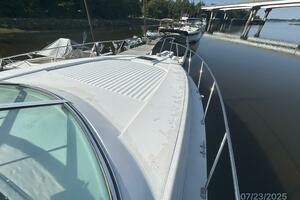 40' Trojan foredeck1