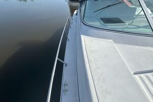 40' Trojan starboard side deck2