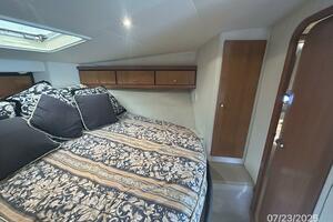 40' Trojan master stateroom starboard