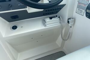 Knot Tradin  27ft Sea Ray Yacht For Sale