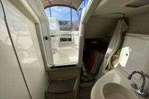 Knot Tradin  27ft Sea Ray Yacht For Sale