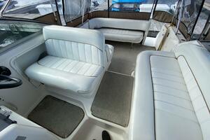 Knot Tradin  27ft Sea Ray Yacht For Sale