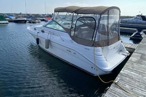 Knot Tradin  27ft Sea Ray Yacht For Sale