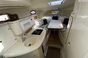 Knot Tradin  27ft Sea Ray Yacht For Sale