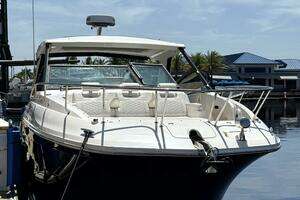 Salty Xperience 2020 Sea Ray 320 OB Yacht For Sale in Fort Myers FL