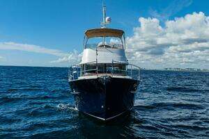 Wanderer 2016 Beneteau 44 Swift Trawler Yacht For Sale in Fort Lauderdale FL