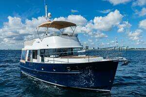 Wanderer 2016 Beneteau 44 Swift Trawler Yacht For Sale in Fort Lauderdale FL