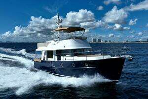 Wanderer 2016 Beneteau 44 Swift Trawler Yacht For Sale in Fort Lauderdale FL