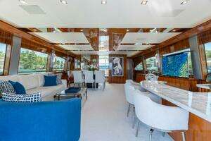 2014 Hatteras 80 thumbnail 12