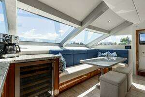 2014 Hatteras 80 thumbnail 20