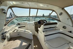 33ft Rinker Yacht For Sale