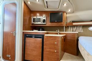 33ft Rinker Yacht For Sale