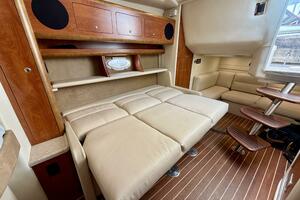 33ft Rinker Yacht For Sale