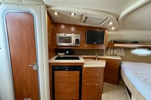 33ft Rinker Yacht For Sale