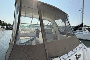 33ft Rinker Yacht For Sale