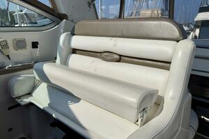 33ft Rinker Yacht For Sale