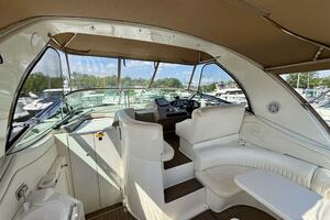 37ft Cruisers Yachts Yacht For Sale