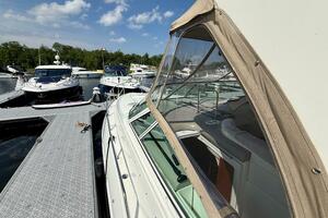 37ft Cruisers Yachts Yacht For Sale