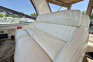 37ft Cruisers Yachts Yacht For Sale