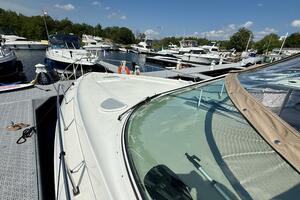 37ft Cruisers Yachts Yacht For Sale