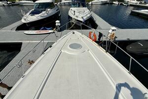 37ft Cruisers Yachts Yacht For Sale