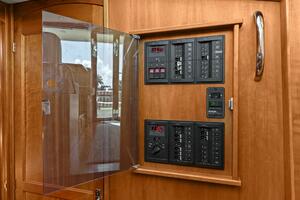 2013 Sabre 38 Salon Express- FIVE O'CLOCK- Fuses