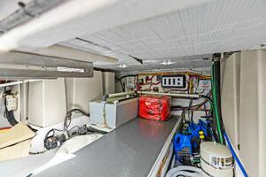 2013 Sabre 38 Salon Express- FIVE O'CLOCK- Engine