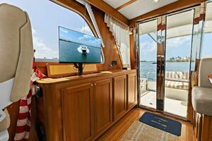2013 Sabre 38 Salon Express- FIVE O'CLOCK- Salon