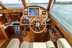 2013 Sabre 38 Salon Express- FIVE O'CLOCK- Helm