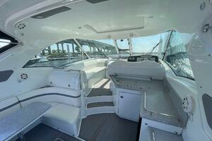 Formula 45 Yacht BenThere- Cockpit Entertainment