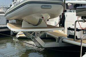 Hull Yeah! 2021 Knysna 500se Yacht For Sale in Edgewater MD