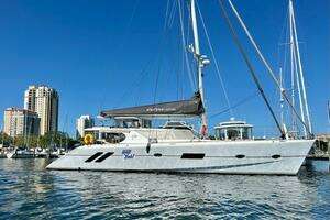 Hull Yeah! 2021 Knysna 500se Yacht For Sale in Edgewater MD